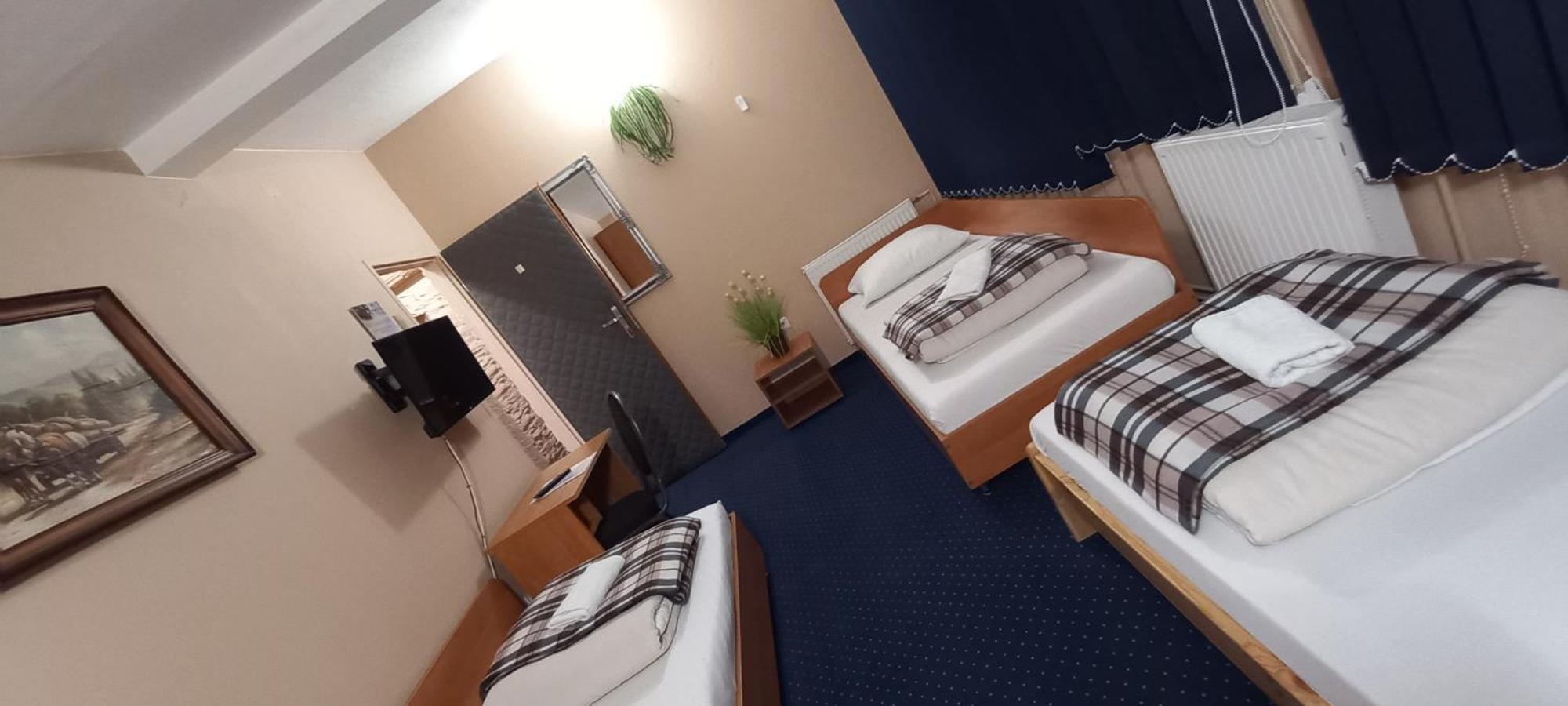 Zajazd Albatros Rzeszow Spa Ngoại thất bức ảnh