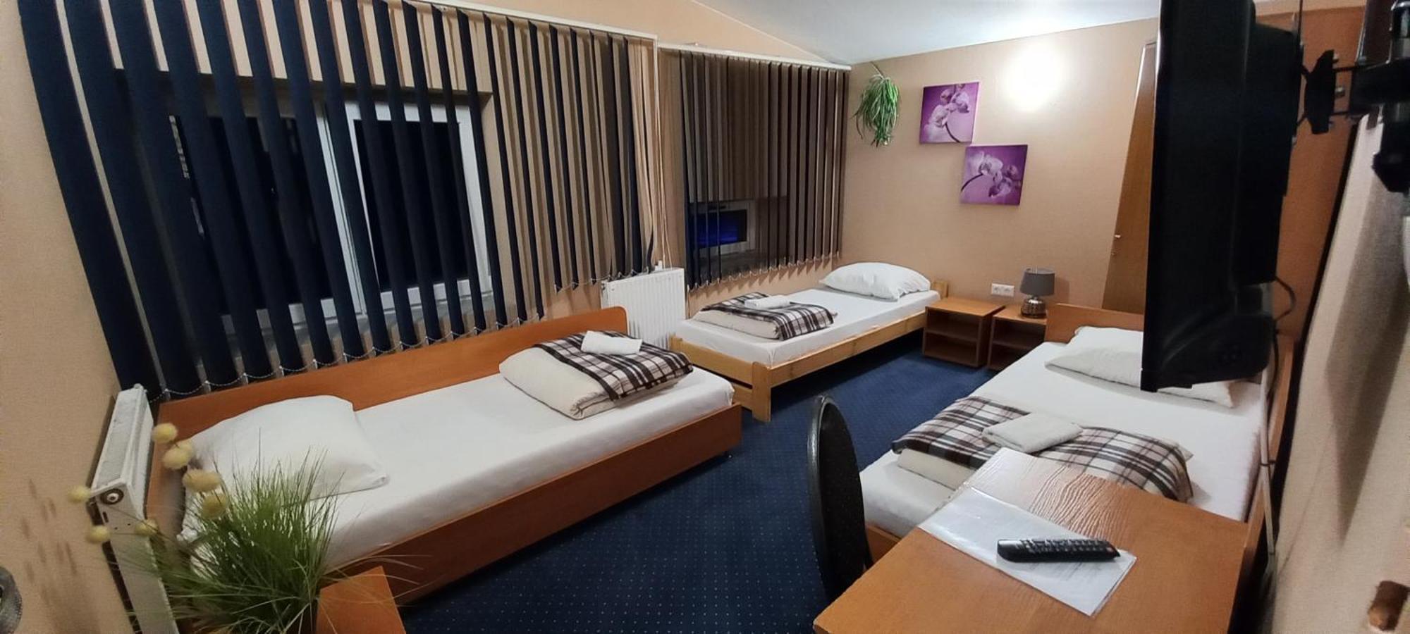 Zajazd Albatros Rzeszow Spa Ngoại thất bức ảnh