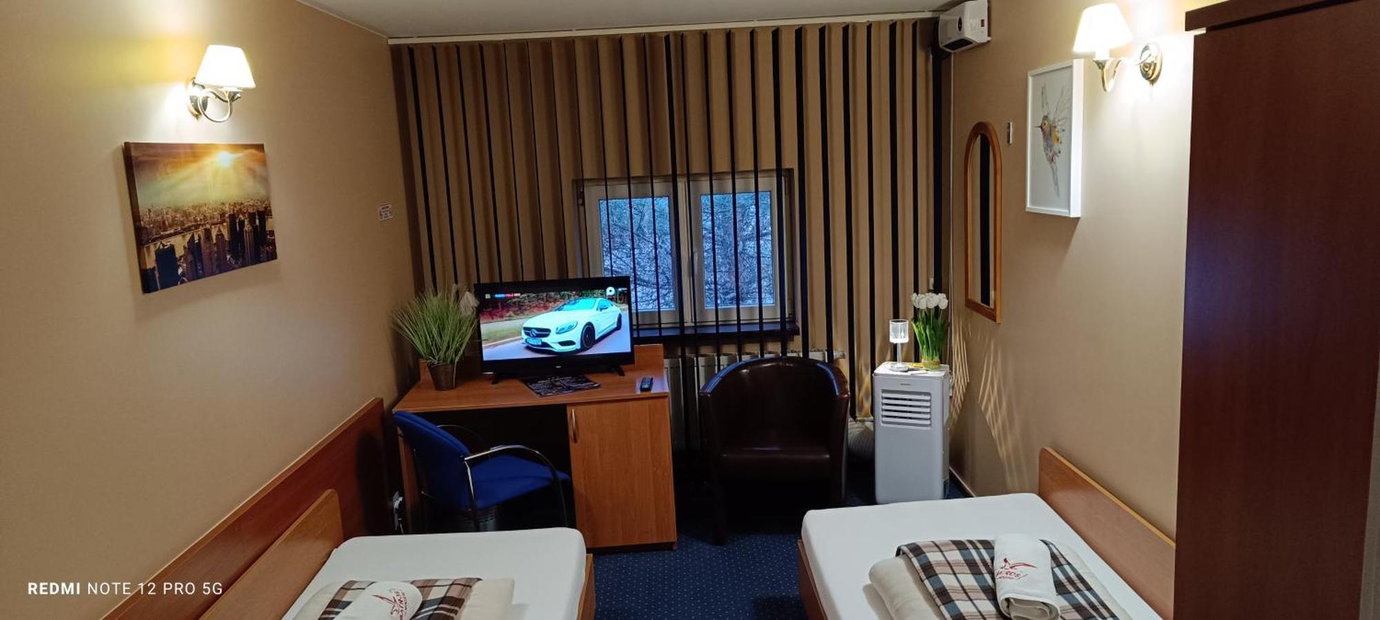 Zajazd Albatros Rzeszow Spa Ngoại thất bức ảnh