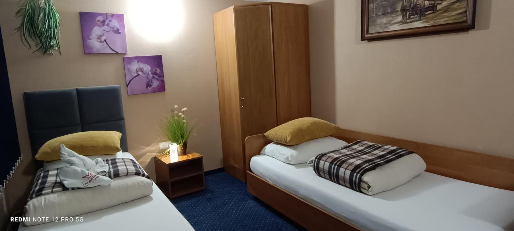 Zajazd Albatros Rzeszow Spa Ngoại thất bức ảnh
