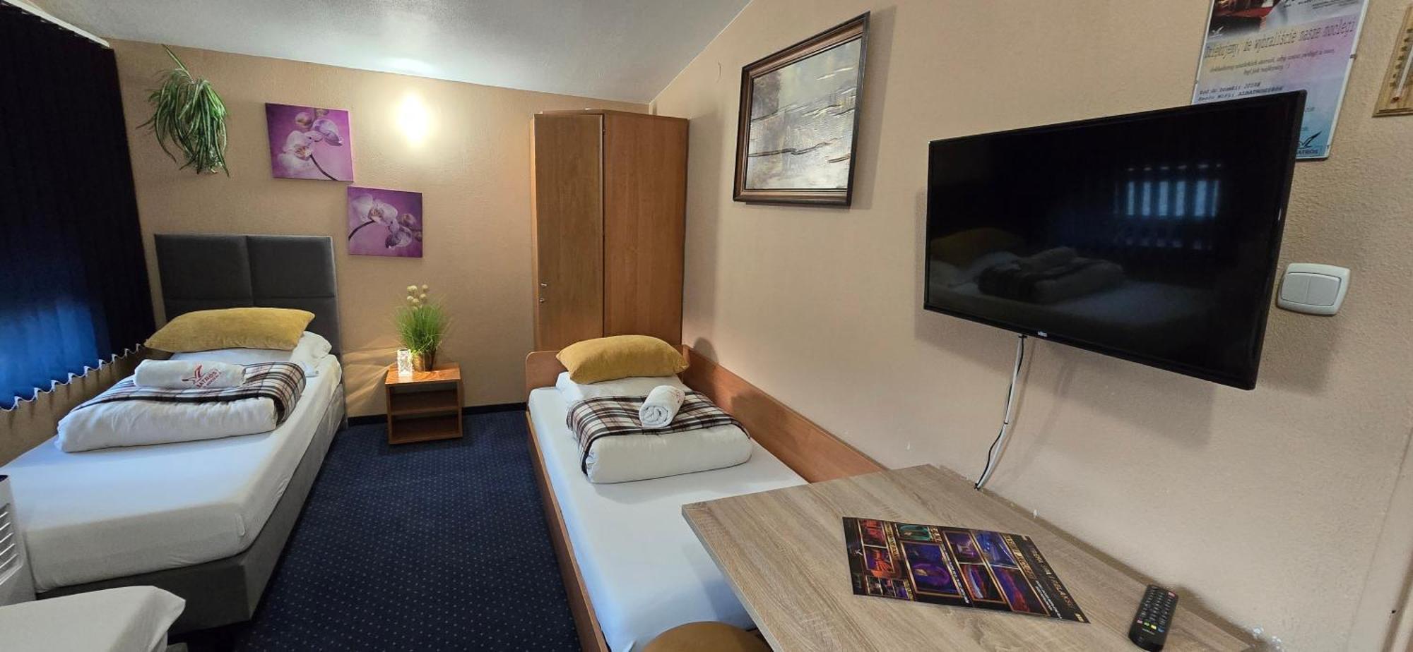 Zajazd Albatros Rzeszow Spa Ngoại thất bức ảnh