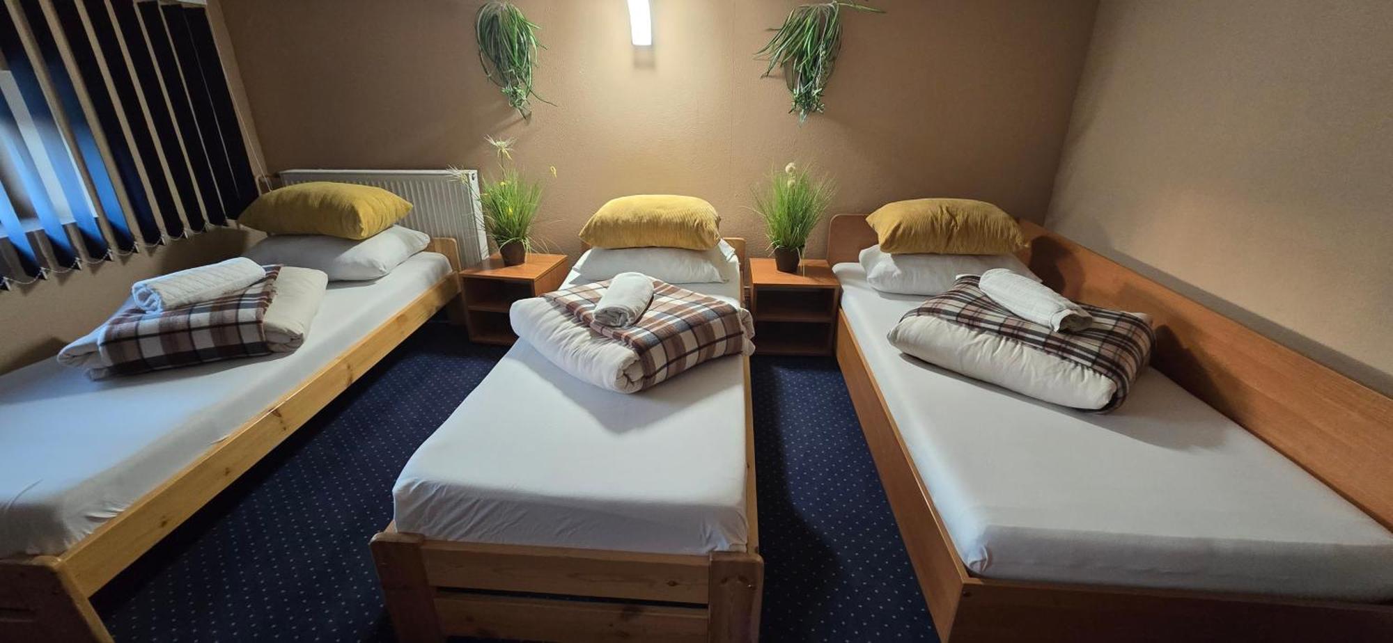 Zajazd Albatros Rzeszow Spa Ngoại thất bức ảnh