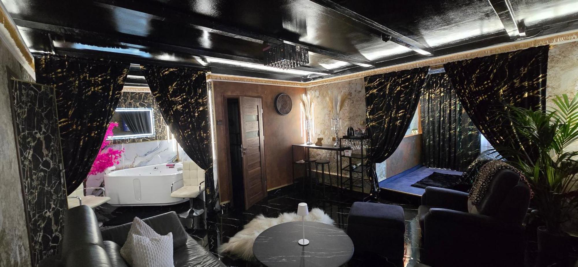 Zajazd Albatros Rzeszow Spa Ngoại thất bức ảnh